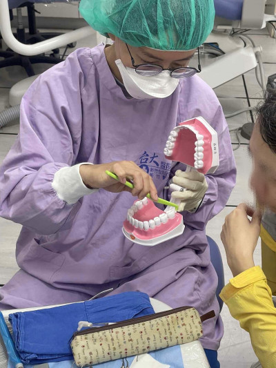 刷牙太用力反傷牙齦 台大醫師提醒：正確潔牙習慣才是關鍵