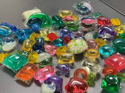 健康網》扯洗衣膠囊爆開 中國女刺痛難耐、視力模糊 差點失明