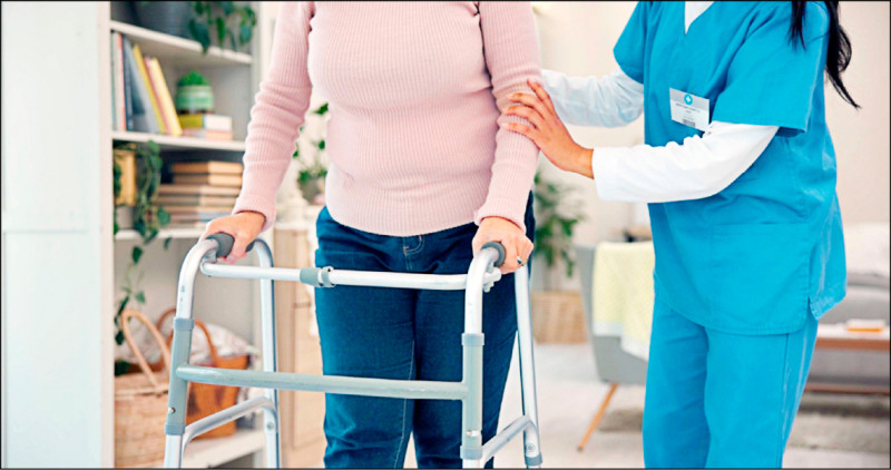 癌友中風機率高 FAST辨識徵兆減少後遺症