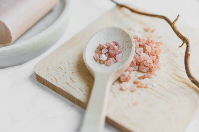 健康網》玫瑰鹽更健康？ 營養師：碘攝取不足影響代謝、內分泌