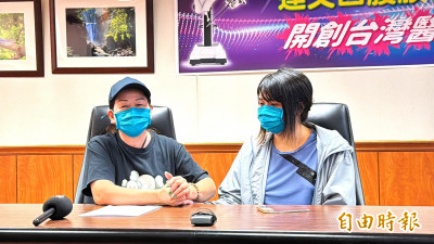 從兒子變女兒！跨性別者媽媽從壓抑「她」到接受 開心真正成為母女