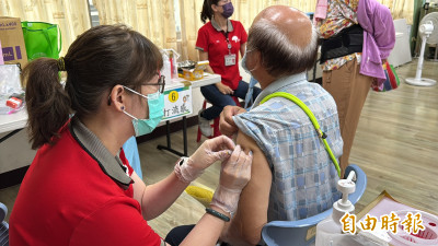 高雄市公費流感疫苗僅剩1萬劑  最後一批打完就沒了