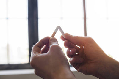 只抽1、2根社交菸沒關係？ 醫警：成癮其實只差一步