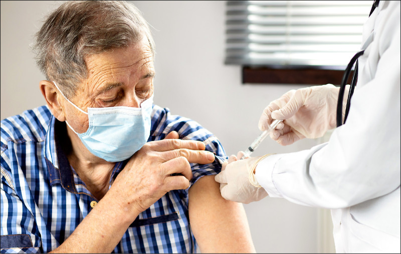 公費肺鏈疫苗升級 15日起改打1劑新型20價疫苗