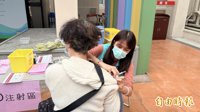 基隆醫院即日起設立疫苗接種站  免費接種流感及新冠疫苗