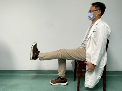 天氣變冷膝蓋痛 強化大腿肌肉力量3招式