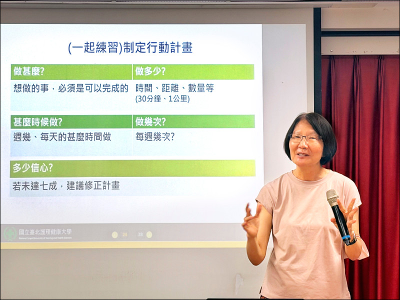 從受照顧者化身助人者 牧師攜妻與失智共舞13年