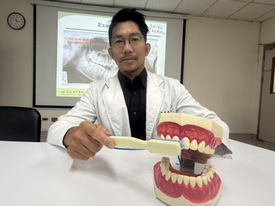 睡前喝牛奶助眠竟蛀7顆牙 30歲女罹「猛爆性齲齒」