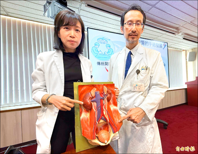 捐腎救夫 單孔達文西不經腹腔取腎