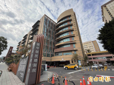 中榮神外廠商代刀、晨會對罵又流出 科主任鄒錫凱強硬反擊：我有潔癖