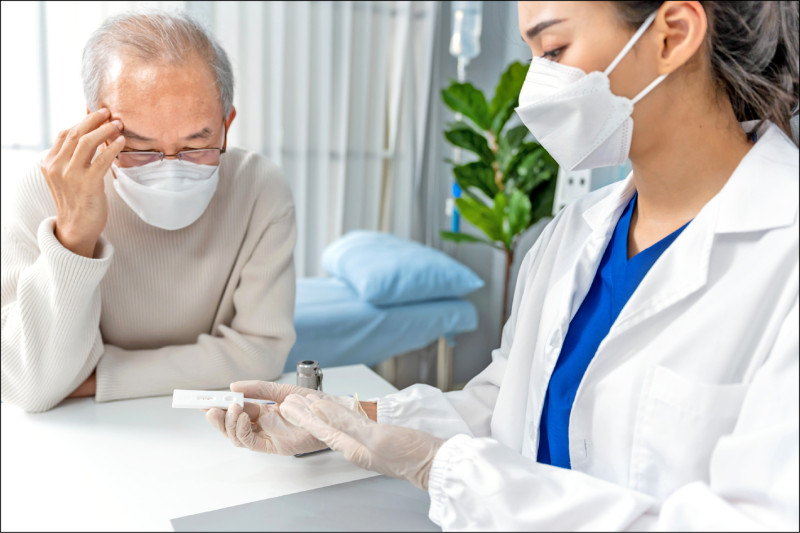 年輕病友協會擔憂 長者免健保費 「輪到年輕人已沒錢」