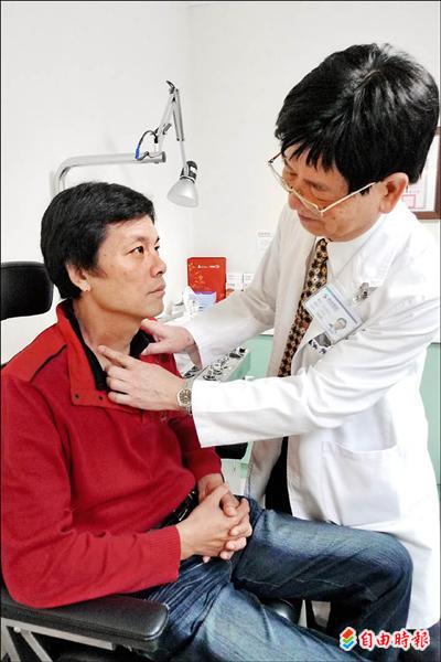 菸酒檳榔20年 男罹下咽癌
