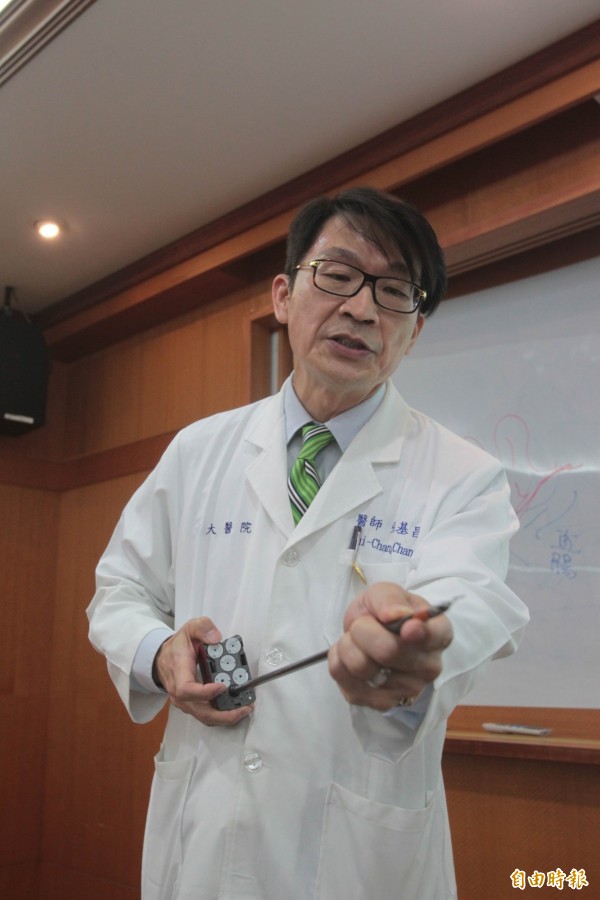 義大醫療引進最新型「達文西手術系統」