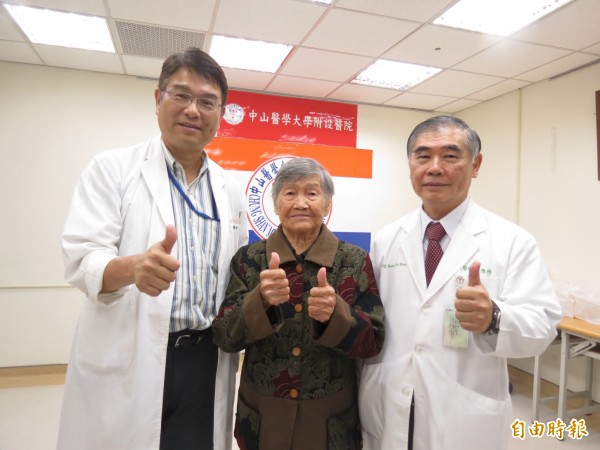 醫病》91歲阿嬤不認命! 罹2種癌症仍積極治療、享受餘命