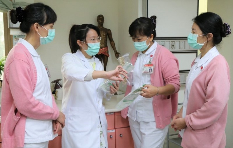 麻豆新樓醫院用中藥茶飲包提升醫護免疫力 - 樂活飲食 - 自由健康網