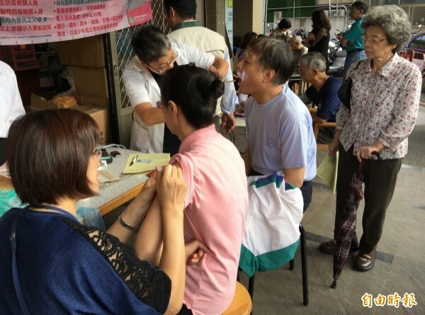 市府自購加中央配發  台南3萬4160劑流感疫苗即起開打