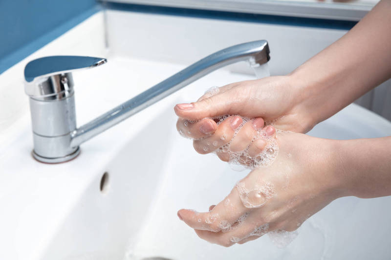 健康網》為何洗手要20秒？ 英研究：太快太慢都無法有效清除病菌 - 新知