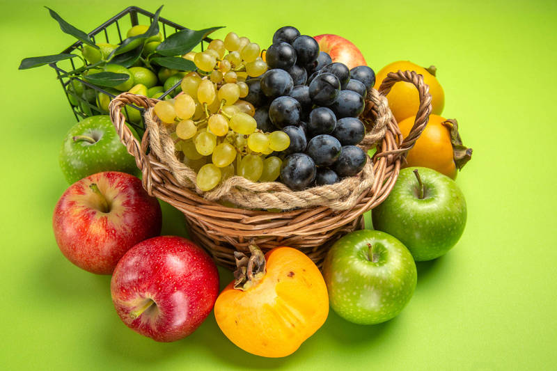 Fw: [情報] 營養師推4種水果：連皮吃助排便