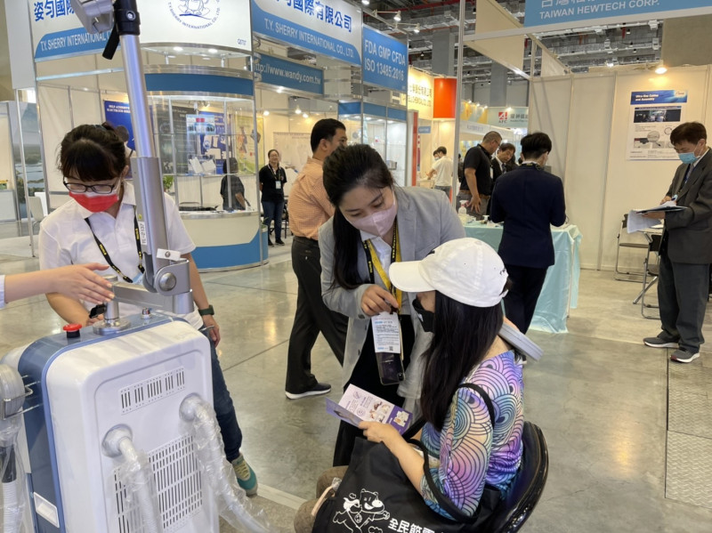 Experience “Pain Relief Robot” and “Beautiful Skin” at Taiwan International Medical and Health Care Exhibition – Free Health Network