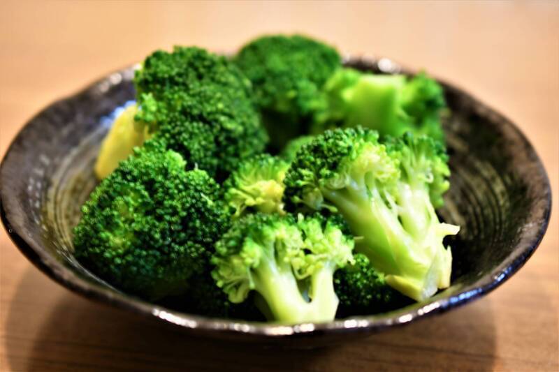 醫師建議，多吃十字花科蔬菜，例如花椰菜、大小白菜等，可以減少口腔癌、食道癌、大腸癌、乳癌等機率。（圖取自photoAC）