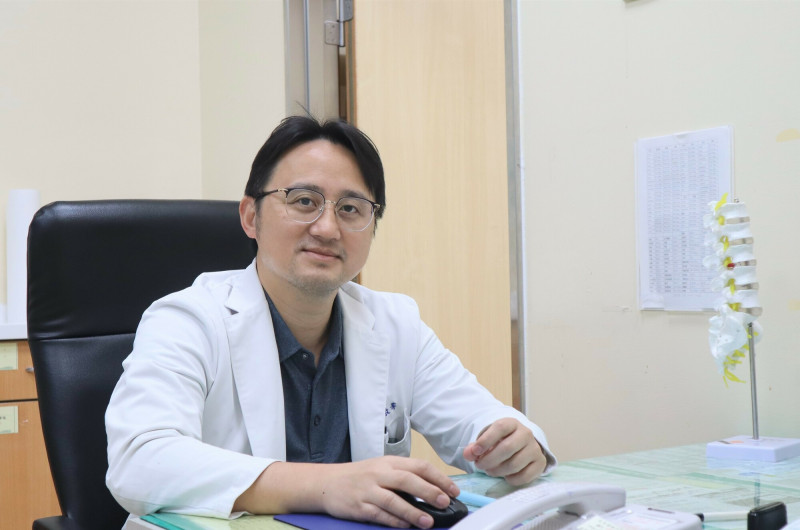 7旬嬤沒跌倒卻骨折 醫師提醒：骨鬆警訊不容忽視