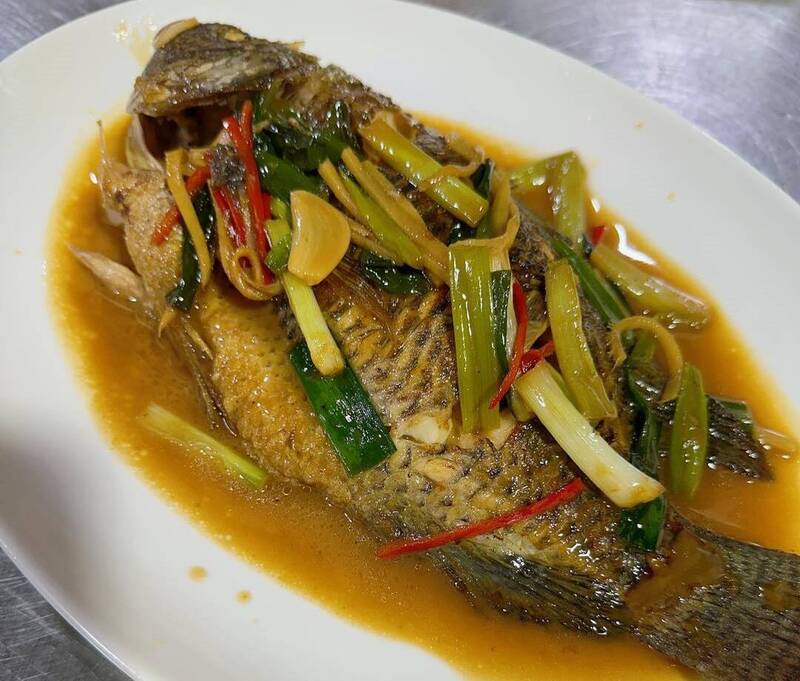 健康網》煎魚掌握4關鍵不破皮！ 營養師教做「醬燒鮮魚」