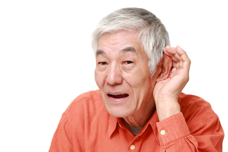 健康網》電視越開越大聲？ 恐是聽力衰退「 5預兆」勿輕忽
