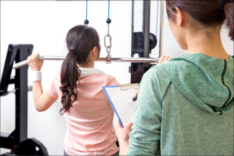 ▲搭配運動、飲食與心理等多元介入,才能避免復胖。(照片提供/余宜叡) ▲搭配運動、飲食與心理等多元介入,才能避免復胖。(照片提供/余宜叡)