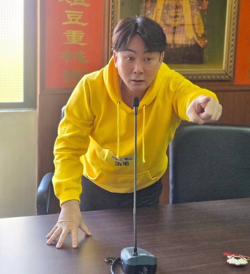 51歲演員洪毛,近期健康卻不順,他呼籲民眾平日要注意自身健康。(翻攝自臉書) 51歲演員洪毛,近期健康卻不順,他呼籲民眾平日要注意自身健康。(翻攝自臉書)