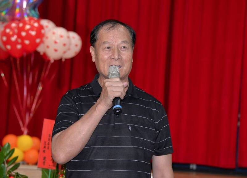 前台東縣議員黃瑞華傳因瘜肉手術併發症,不幸離世。敏盛綜合醫院微創手術中心執行長陳榮堅說,瘜肉大於2公分,不建議直接割除。(取自黃瑞華臉書) 前台東縣議員黃瑞華傳因瘜肉手術併發症,不幸離世。敏盛綜合醫院微創手術中心執行長陳榮堅說,瘜肉大於2公分,不建議直接割除。(取自黃瑞華臉書)