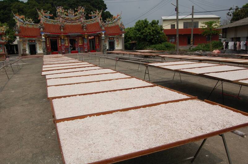 農糧署說明,想分辨真假,可從外觀、顏色、口感、沖泡後濃稠度觀察。(資料照) 農糧署說明,想分辨真假,可從外觀、顏色、口感、沖泡後濃稠度觀察。(資料照)