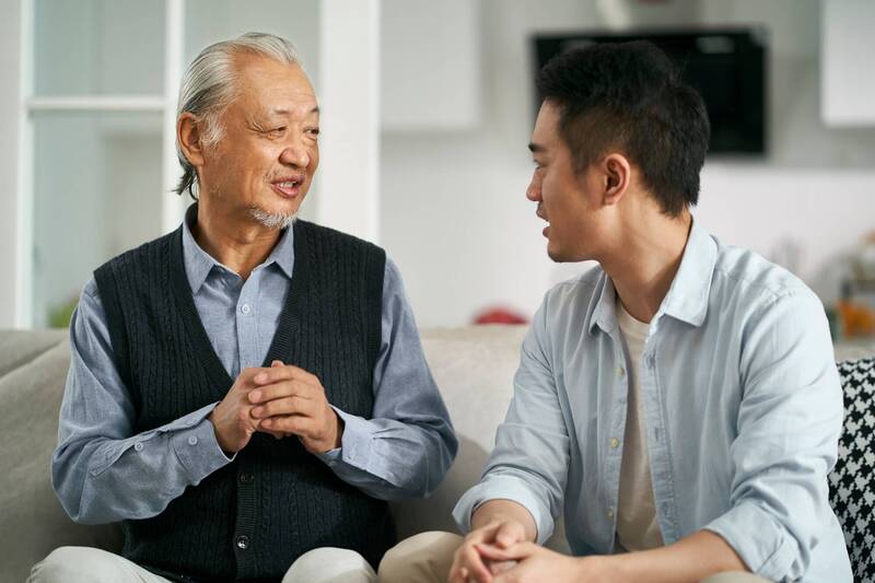 有研究指出,與年輕男性的精子相比,長輩的精子恐出現突變,影響新生兒。示意圖,圖中人物與新聞無關。(圖取自shutterstock) 有研究指出,與年輕男性的精子相比,長輩的精子恐出現突變,影響新生兒。示意圖,圖中人物與新聞無關。(圖取自shutterstock)