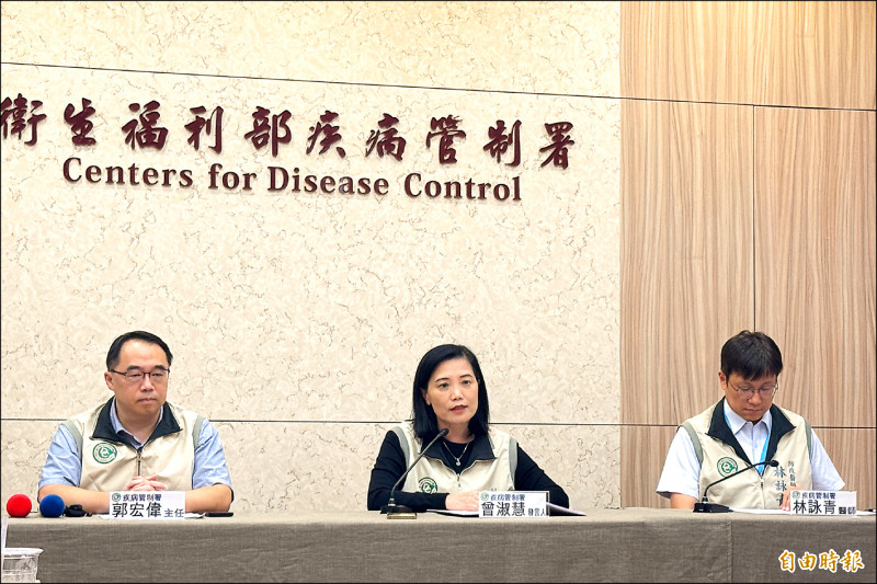 ▲疾管署發言人曾淑慧指出,國內新增2例屈公病境外移入病例,國內今年已累計28例屈公病確診病例,全數為境外移入,卻確診數是近6年同期最高紀錄。(記者邱芷柔攝) ▲疾管署發言人曾淑慧指出,國內新增2例屈公病境外移入病例,國內今年已累計28例屈公病確診病例,全數為境外移入,卻確診數是近6年同期最高紀錄。(記者邱芷柔攝)