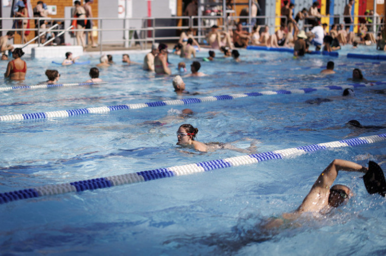 有7種簡單運動能幫助維持心臟健康。游泳為7種運動之一。(歐新社) 有7種簡單運動能幫助維持心臟健康。游泳為7種運動之一。(歐新社)