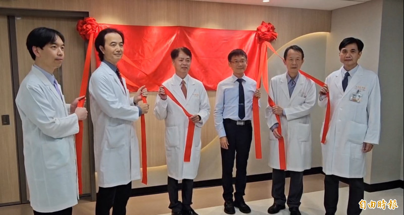 基隆長庚精準醫療檢查中心啟用,將民眾常檢查的內視鏡、超音波、心電圖等整合在同一區域。(記者盧賢秀攝) 基隆長庚精準醫療檢查中心啟用,將民眾常檢查的內視鏡、超音波、心電圖等整合在同一區域。(記者盧賢秀攝)