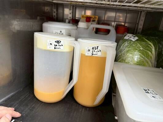 台北市衛生局已稽查新光三越南西店的牛喜壽喜燒,發現有食材未加蓋保存的衛生缺失,責令業者在27日前改善完成。(圖由台北市衛生局提供) 台北市衛生局已稽查新光三越南西店的牛喜壽喜燒,發現有食材未加蓋保存的衛生缺失,責令業者在27日前改善完成。(圖由台北市衛生局提供)