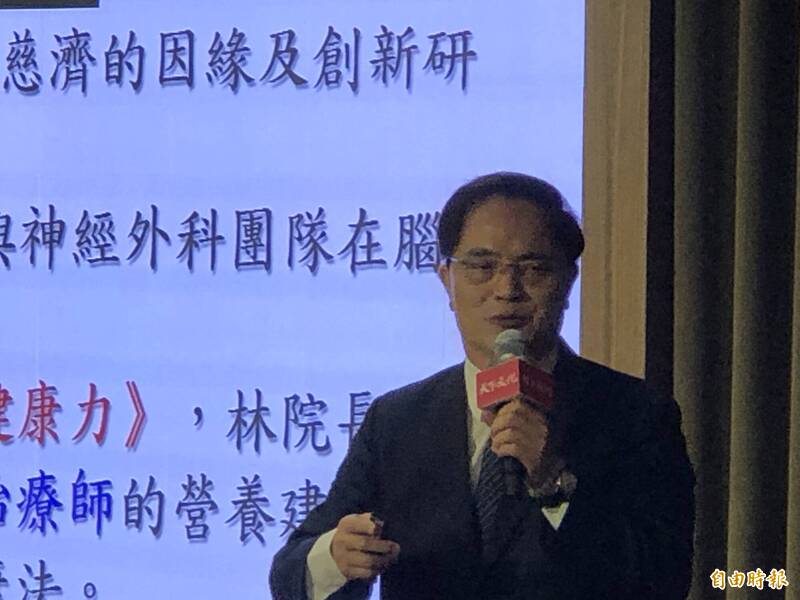 花蓮慈濟醫院院長林欣榮憑著證嚴上人給的8個字,把花慈做好做滿。(記者李惠芬攝) 花蓮慈濟醫院院長林欣榮憑著證嚴上人給的8個字,把花慈做好做滿。(記者李惠芬攝)