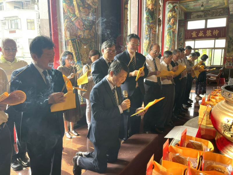 中醫師全聯會參拜神農大帝 祈中醫蓬勃發展