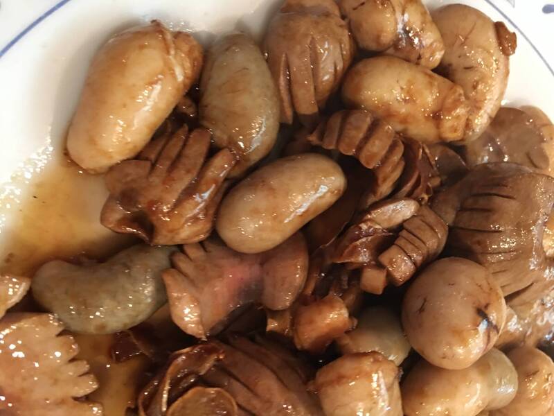 營養師高敏敏指出,雞佛中雖然含有雄性激素、鋅與睪固酮,但這些成分在高溫烹煮下幾乎被破壞殆盡,再加上經過消化代謝後,進到身體能被吸收的比例也不多。(資料照) 營養師高敏敏指出,雞佛中雖然含有雄性激素、鋅與睪固酮,但這些成分在高溫烹煮下幾乎被破壞殆盡,再加上經過消化代謝後,進到身體能被吸收的比例也不多。(資料照)