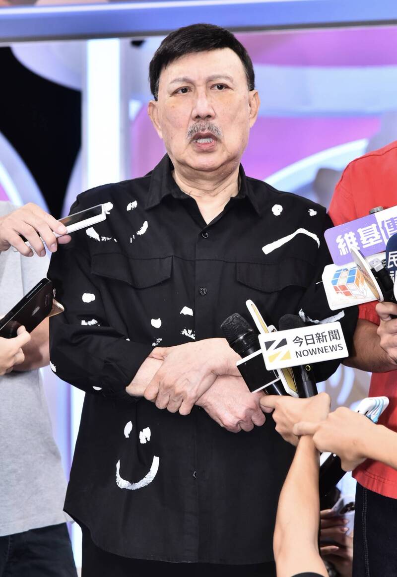 余天昔罹攝護腺癌,今天再曝「割除攝護腺」。(資料照,記者陳奕全攝) 余天昔罹攝護腺癌,今天再曝「割除攝護腺」。(資料照,記者陳奕全攝)