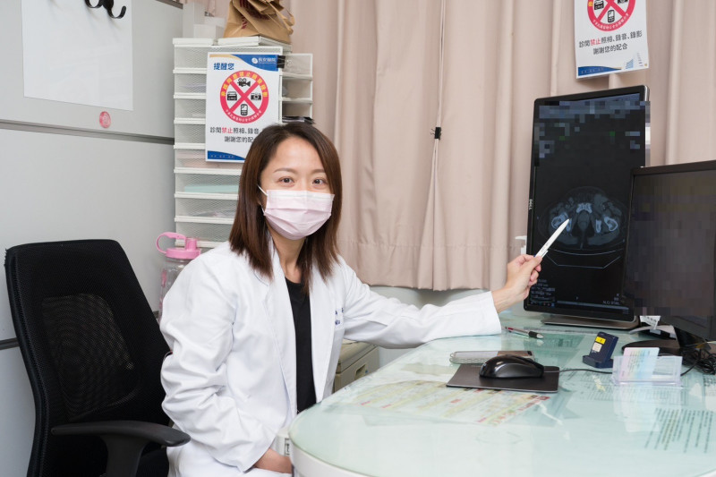 陪雇主看診意外救命！55歲移工腹痛腿腫 竟揪出致命「隱形癌王」