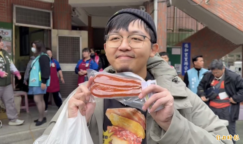 送烏魚子！天冷缺血 基隆民間辦捐血活動下血本