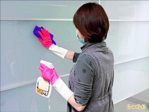 過年大掃除別亂配！環境部點名「3種清潔劑」千萬別混