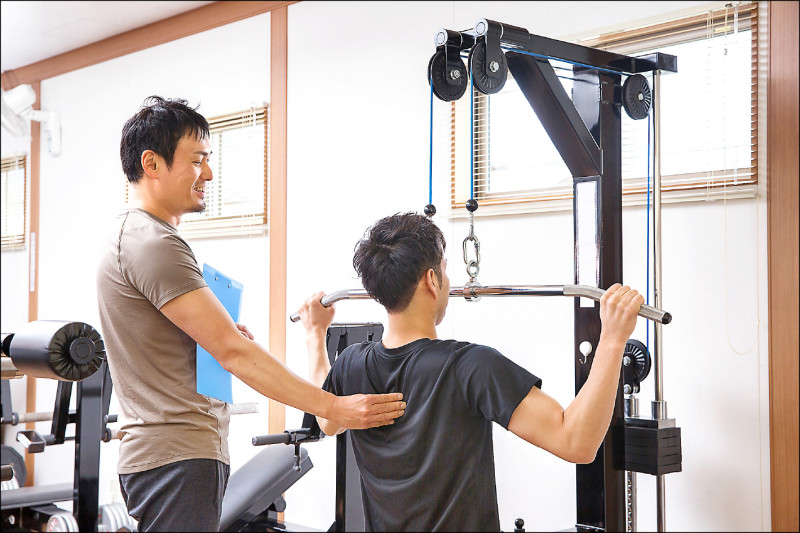 重訓後手臂癢癢起紅疹竟是急性蕁麻疹上身