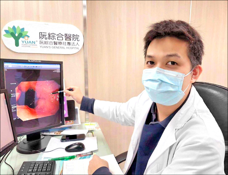 ▲醫師丁楷庭提醒,天冷易發生腸胃炎,要注意肚子保暖、少吃刺激性食物。(阮綜合醫院提供) ▲醫師丁楷庭提醒,天冷易發生腸胃炎,要注意肚子保暖、少吃刺激性食物。(阮綜合醫院提供)