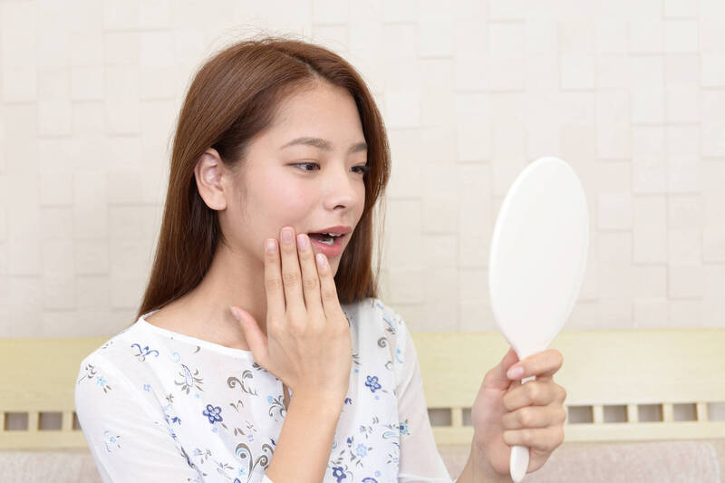 健康網》成年長痘不是「沒保養」 百萬網紅醫點名這種飲食