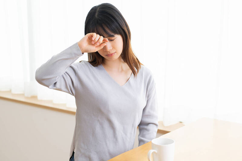 熬夜晚睡,會使膚質明顯變差;圖為情境照,圖中人物與本文無關。(圖擷取自photoAC) 熬夜晚睡,會使膚質明顯變差;圖為情境照,圖中人物與本文無關。(圖擷取自photoAC)