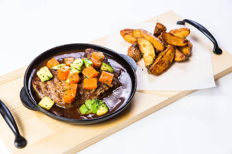 晚餐時間錯誤或易致脂肪肝 營養師支 FOUR 護肝招數