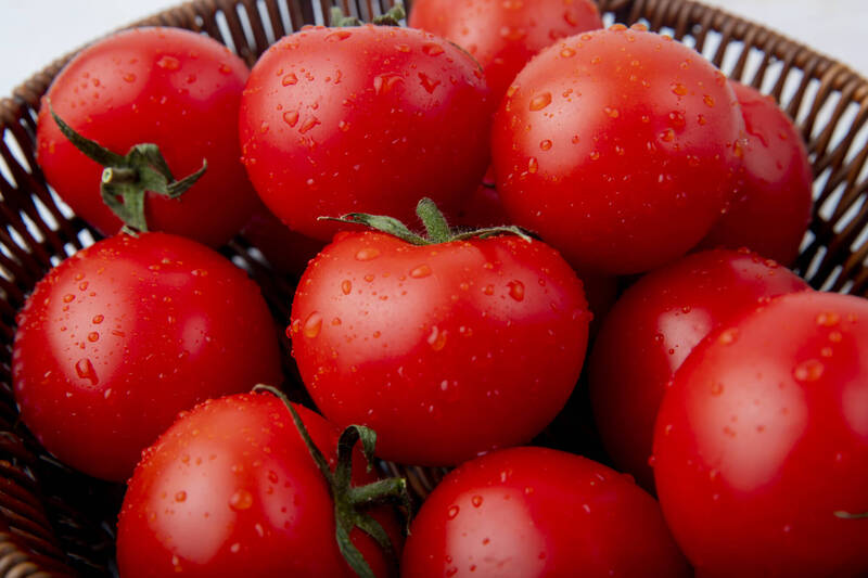 tomatoes 既是蔬菜還是果實？營養師揭示關鍵：生物利用度