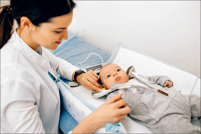 新生兒聽力篩檢 把握1316原則